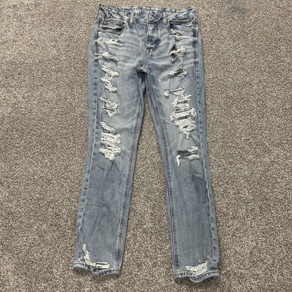 American Eagle Outfitters Tomgirl Jeans Womens 2 Light Wash Distressed Denim